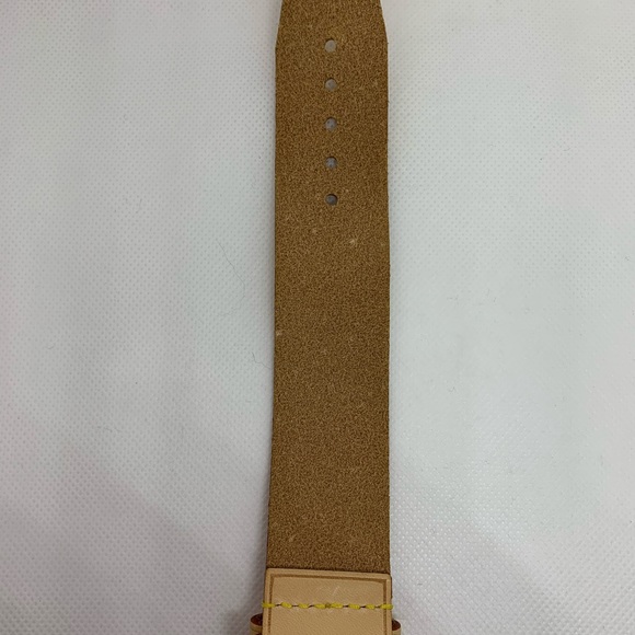 Authentic LV Beautiful Poignant 8” EUC - Picture 4 of 5